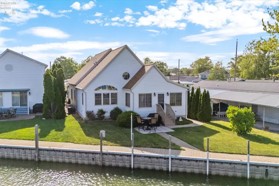 1551 N Anchor Avenue, Port Clinton, OH 43452 - #2