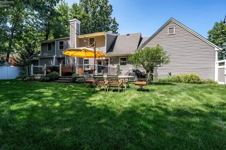 389 Jaycox Road, Avon Lake, OH 44012 - #2
