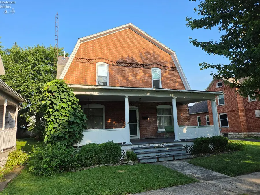 614 S Park Avenue, Fremont, OH 43420 - #2