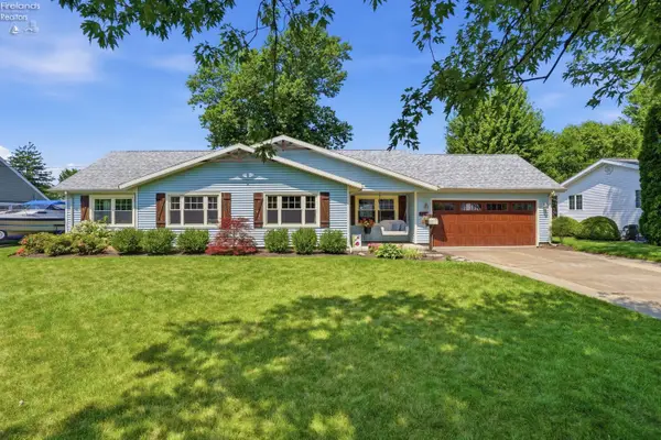 746 Clinton Street, Port Clinton, OH 43452