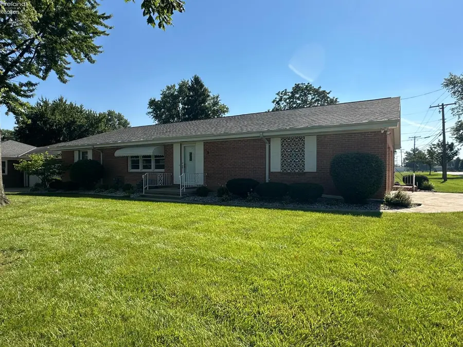 8 Lincoln Road, Tiffin, OH 44883 - #2