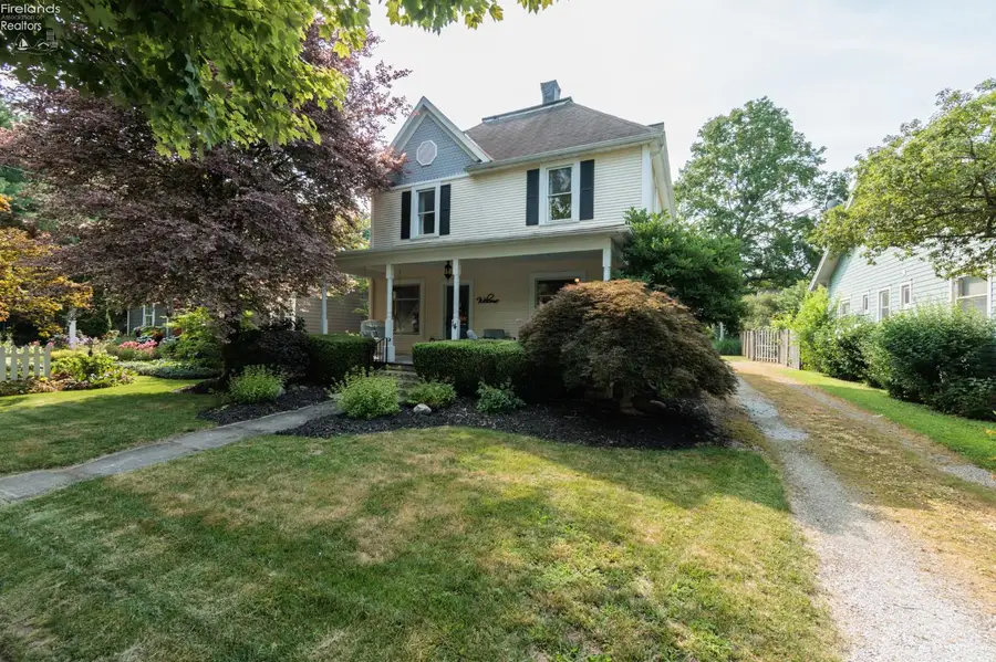 14 W Williams Street, Milan, OH 44846 - #2