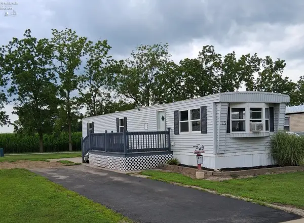 220 Maple Lane #13, Green Springs, OH 44836