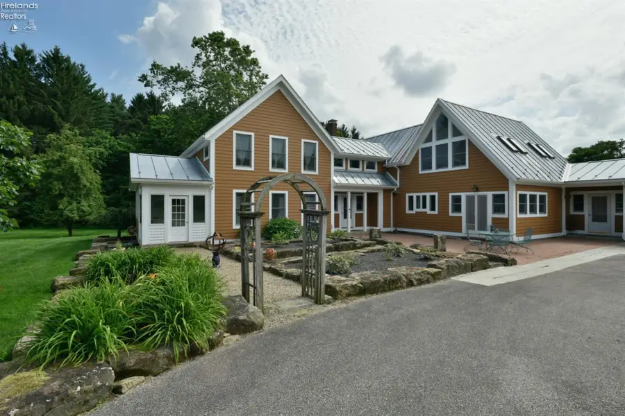 2863 Bell Road, Mansfield, OH 44904 - #3