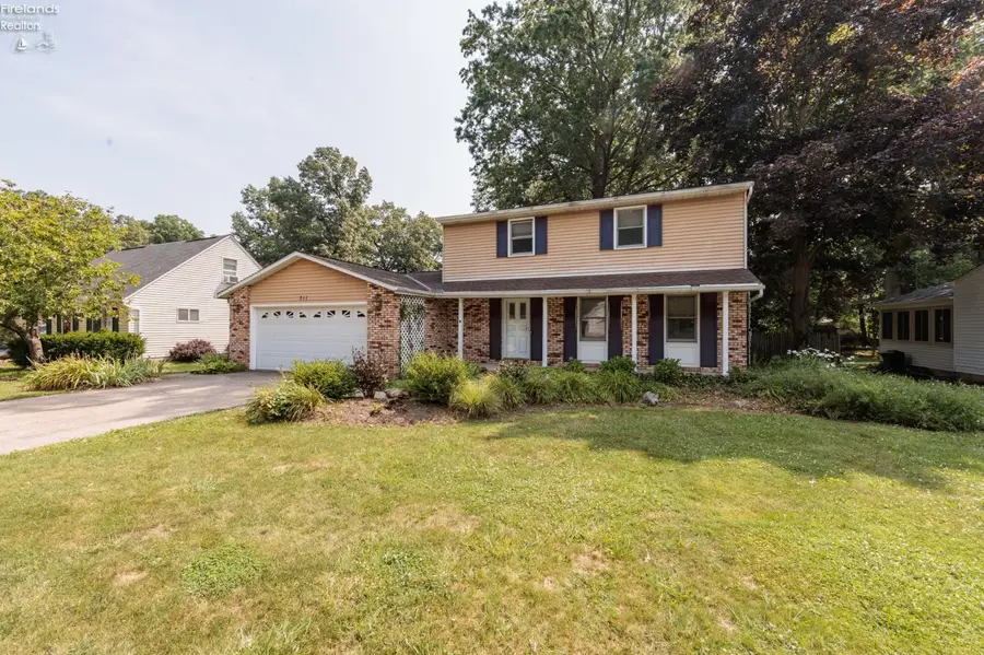 711 Arlington Drive, Vermilion, OH 44089 - #2