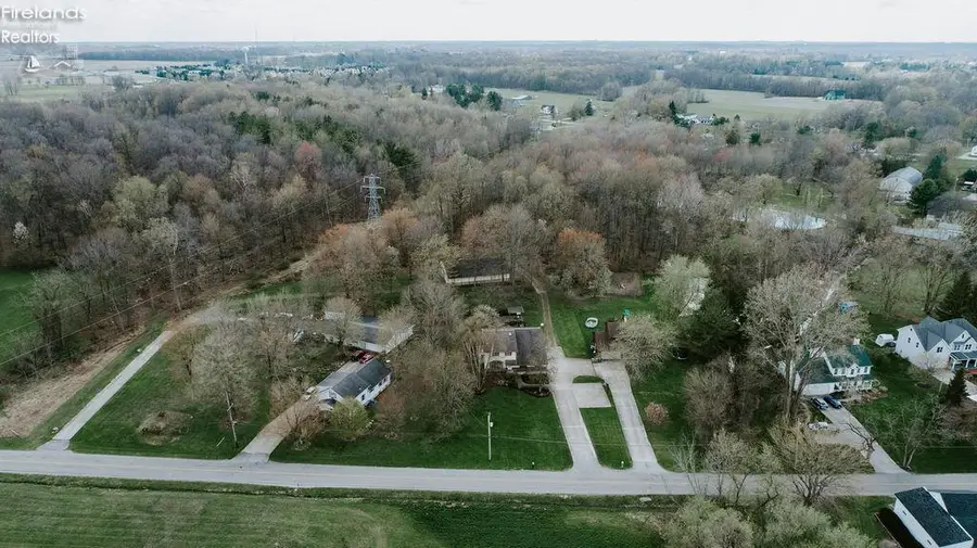 7588 Rice Road, Amherst, OH 44001 - #3
