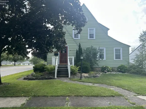 816 Clark Street, Willard, OH 44890