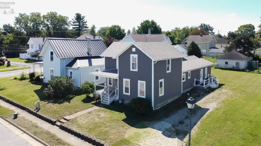 106 W Grant Street, Clyde, OH 43410 - #2