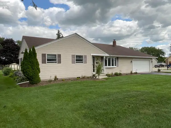625 S Brentwood Drive, Gibsonburg, OH 43431
