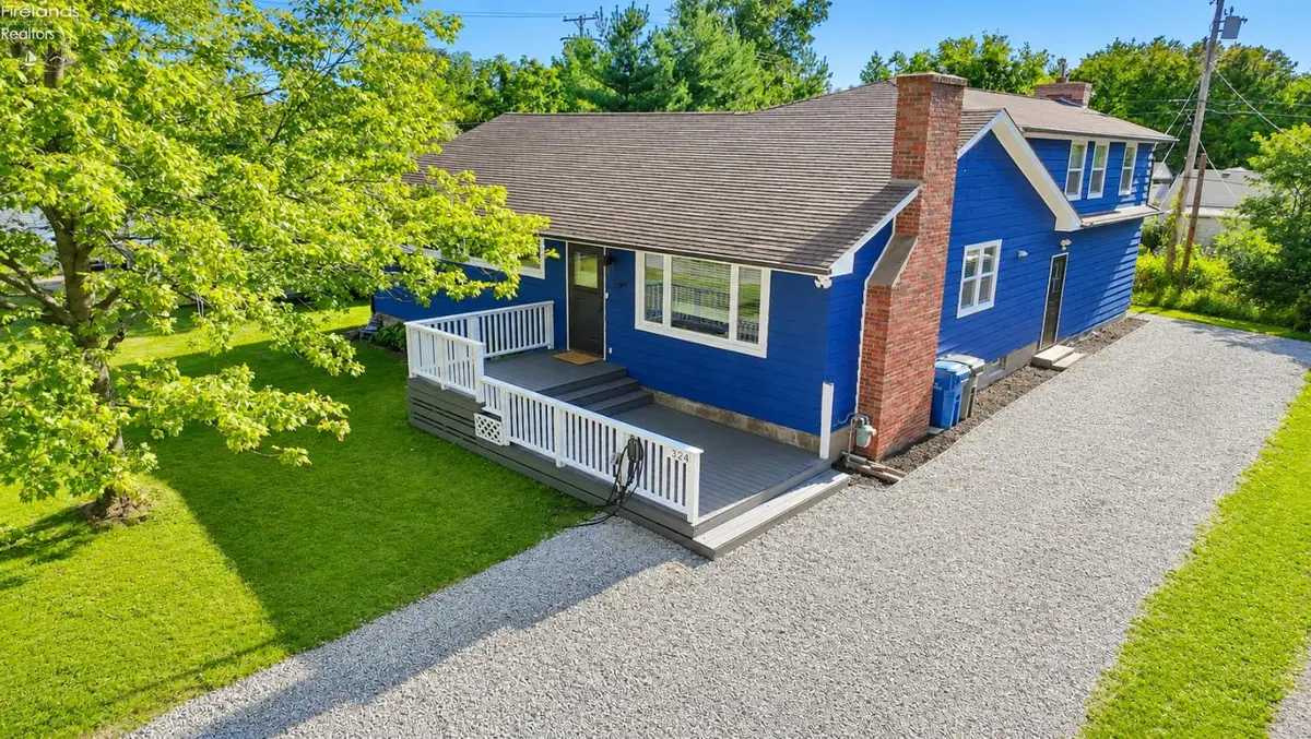 324 Erie Road, Vermilion, OH 44089 - #1