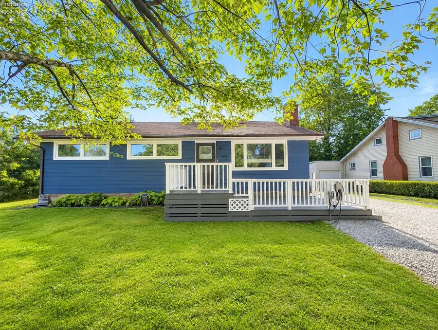 324 Erie Road, Vermilion, OH 44089 - #2