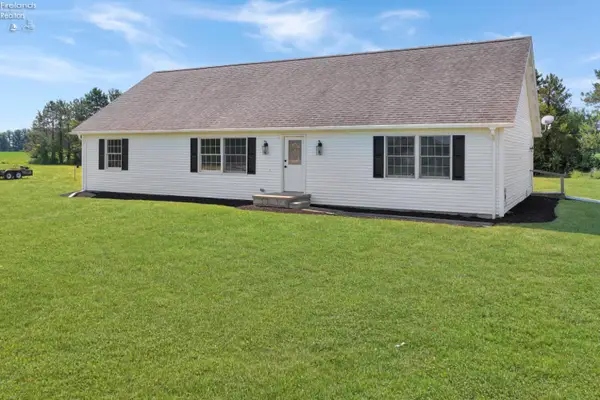 10422 W Bier Road, Oak Harbor, OH 43449