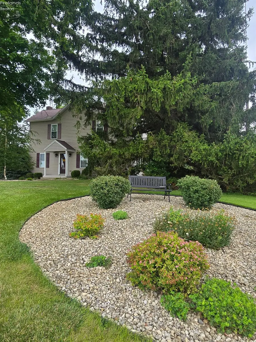 2049 Whittaker Drive, Fremont, OH 43420 - #2