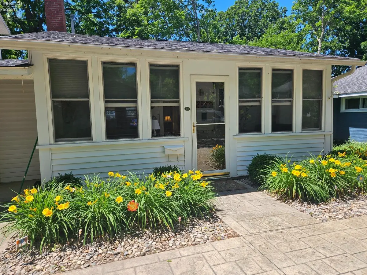 402 Oak Avenue, Lakeside, OH 43440 - #1