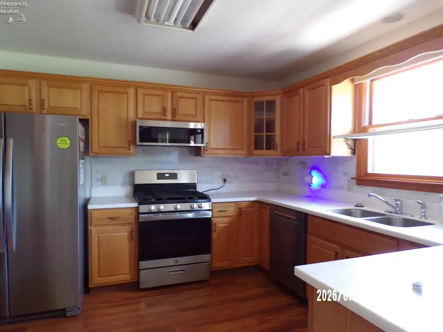 16 Sun Valley Drive, Fremont, OH 43420 - #2