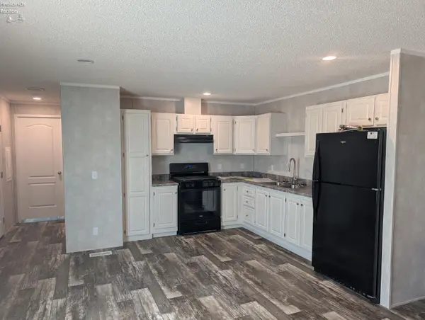 111 Flatrock Road #16, Bellevue, OH 44836