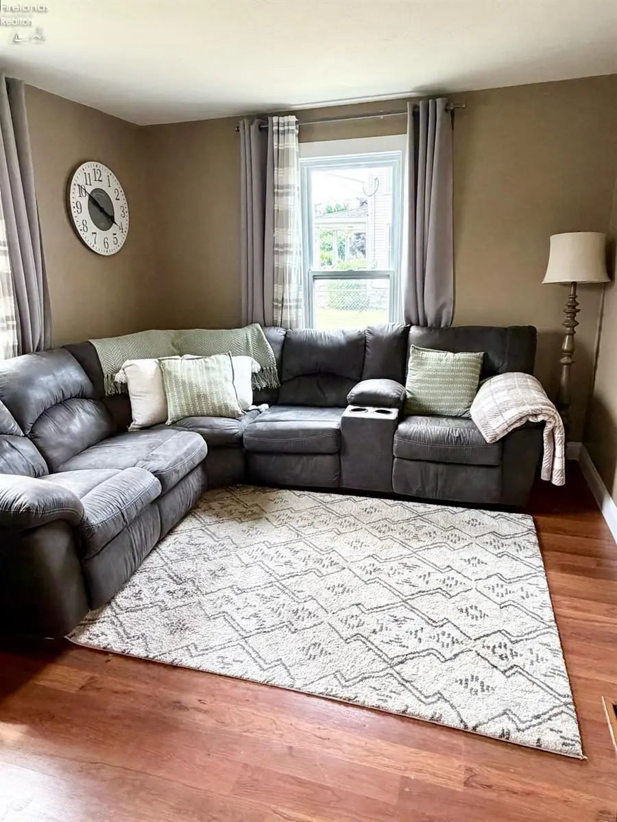 304 Kinney Street, Bellevue, OH 44811 - #2