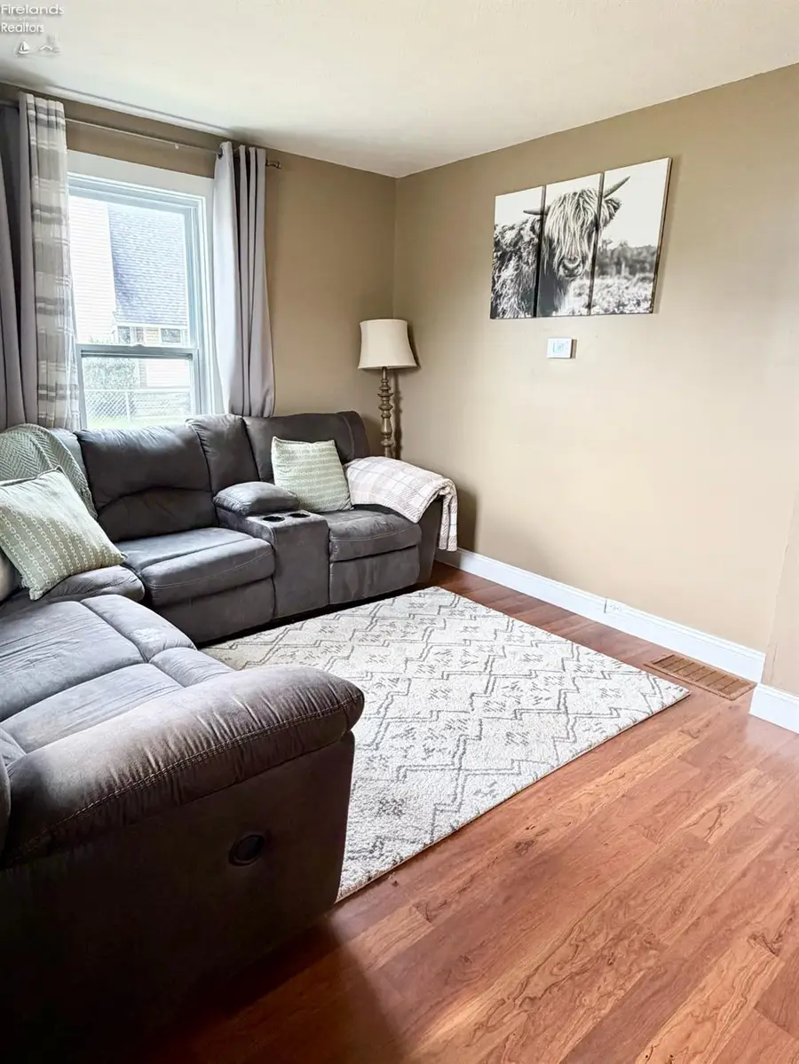304 Kinney Street, Bellevue, OH 44811 - #3