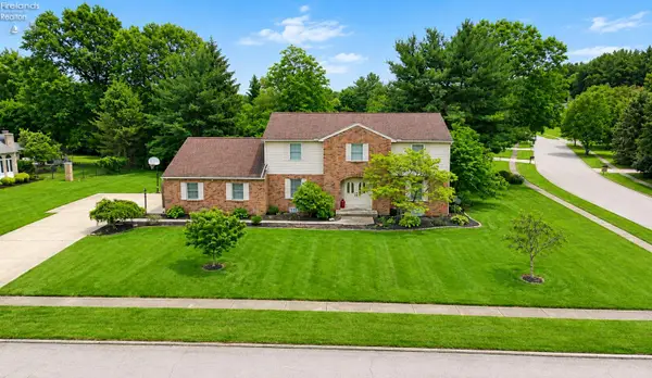 1206 Royal Oak Court, Mansfield, OH 44906