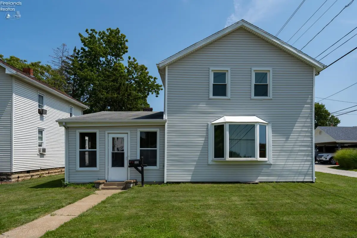 513 Washington Street, Port Clinton, OH 43452 - #1