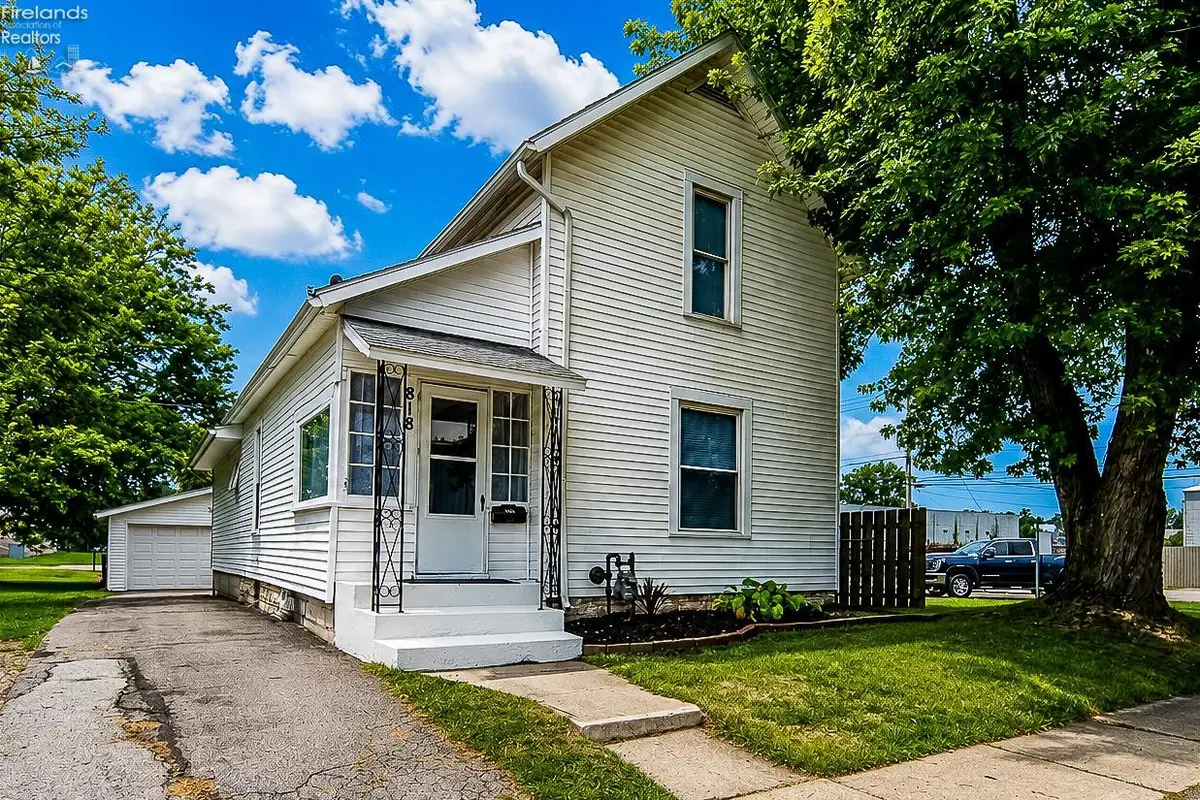 818 N Front Street, Fremont, OH 43420 - #1
