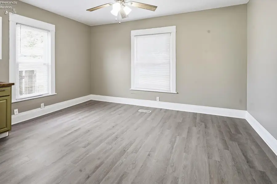 818 N Front Street, Fremont, OH 43420 - #2
