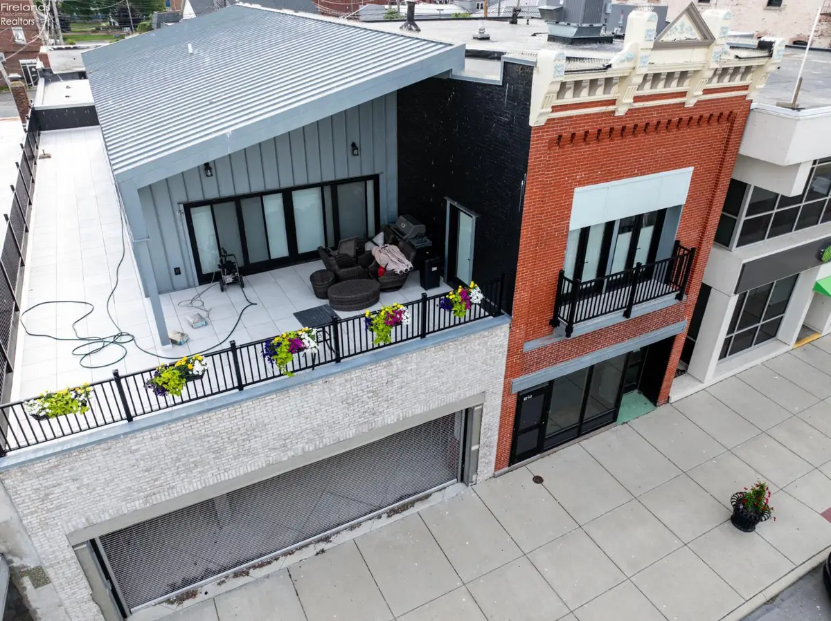 122 Madison Street, Port Clinton, OH 43452 - #1