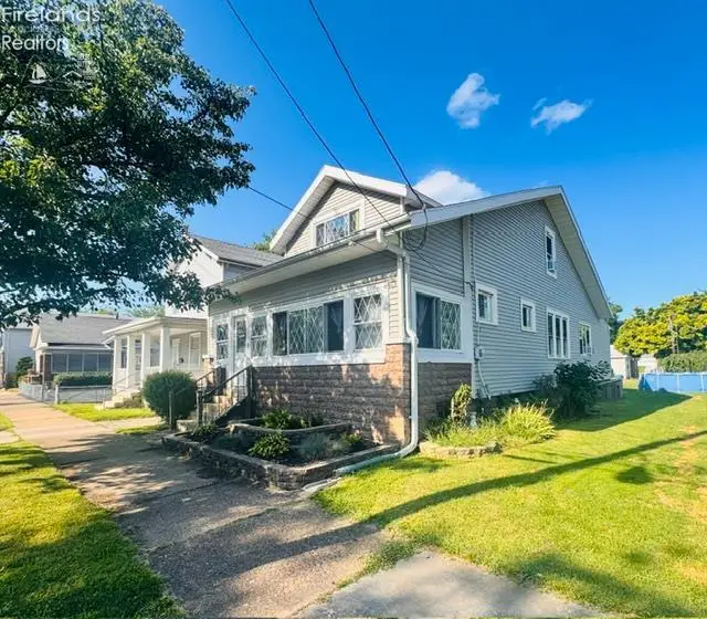 816 Warren Street, Sandusky, OH 44870 - #3
