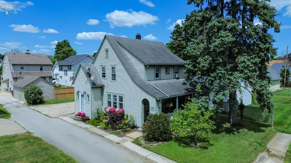1056 Rawson Place, Fremont, OH 43420