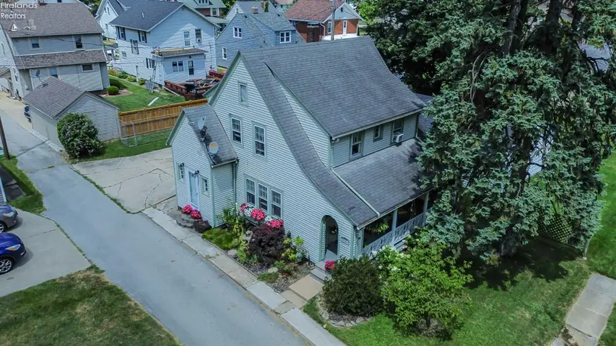 1056 Rawson Place, Fremont, OH 43420 - #2
