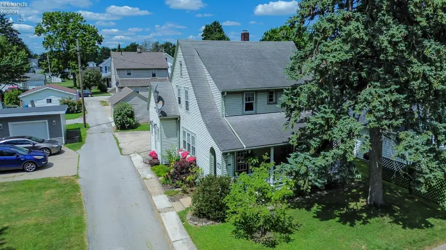 1056 Rawson Place, Fremont, OH 43420 - #3