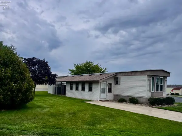 1859 NE Catawba #127, Port Clinton, OH 43452