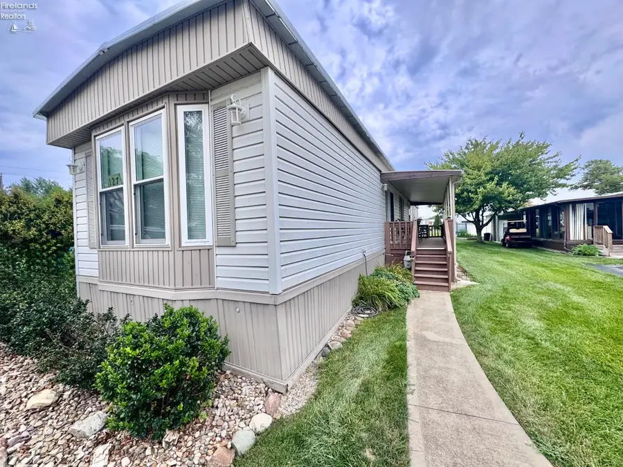 1859 NE Catawba #127, Port Clinton, OH 43452 - #3