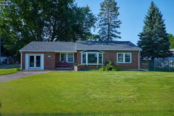 1818 Cleveland Road, Huron, OH 44839