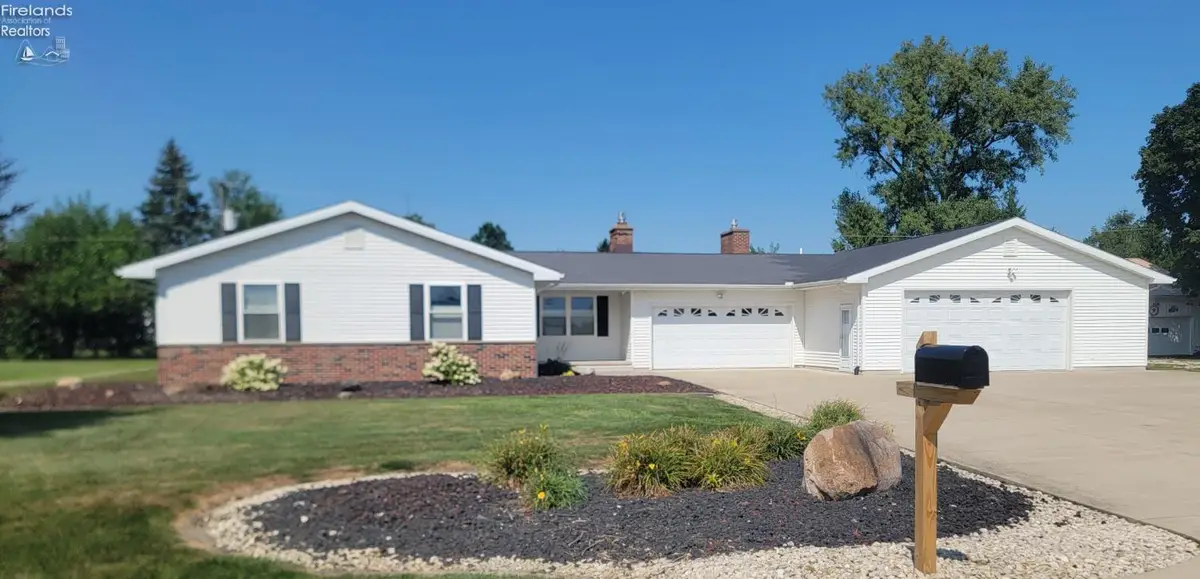 474 County Road 108, Fremont, OH 43420 - #1