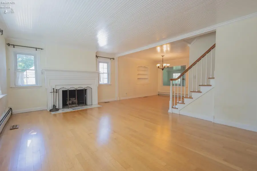817 Seneca Avenue, Huron, OH 44839 - #3