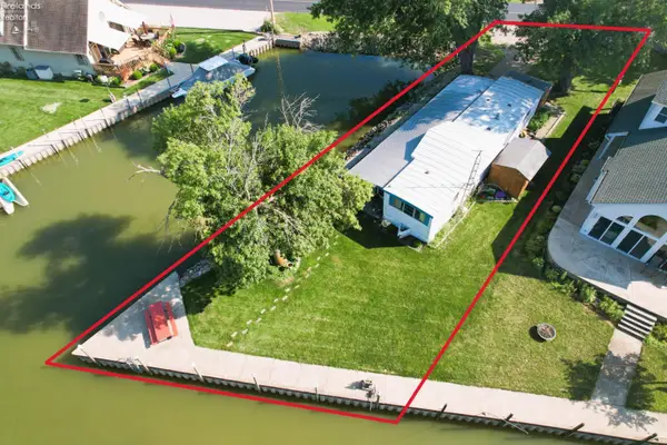 4799 E Marina Avenue, Port Clinton, OH 43452