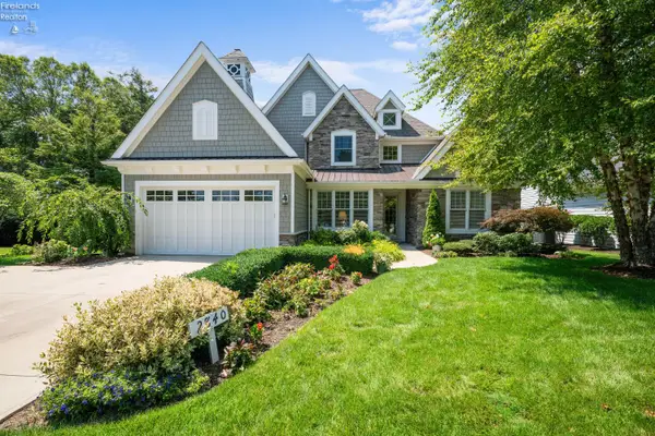 2840 N Sanctuary Drive, Port Clinton, OH 43452