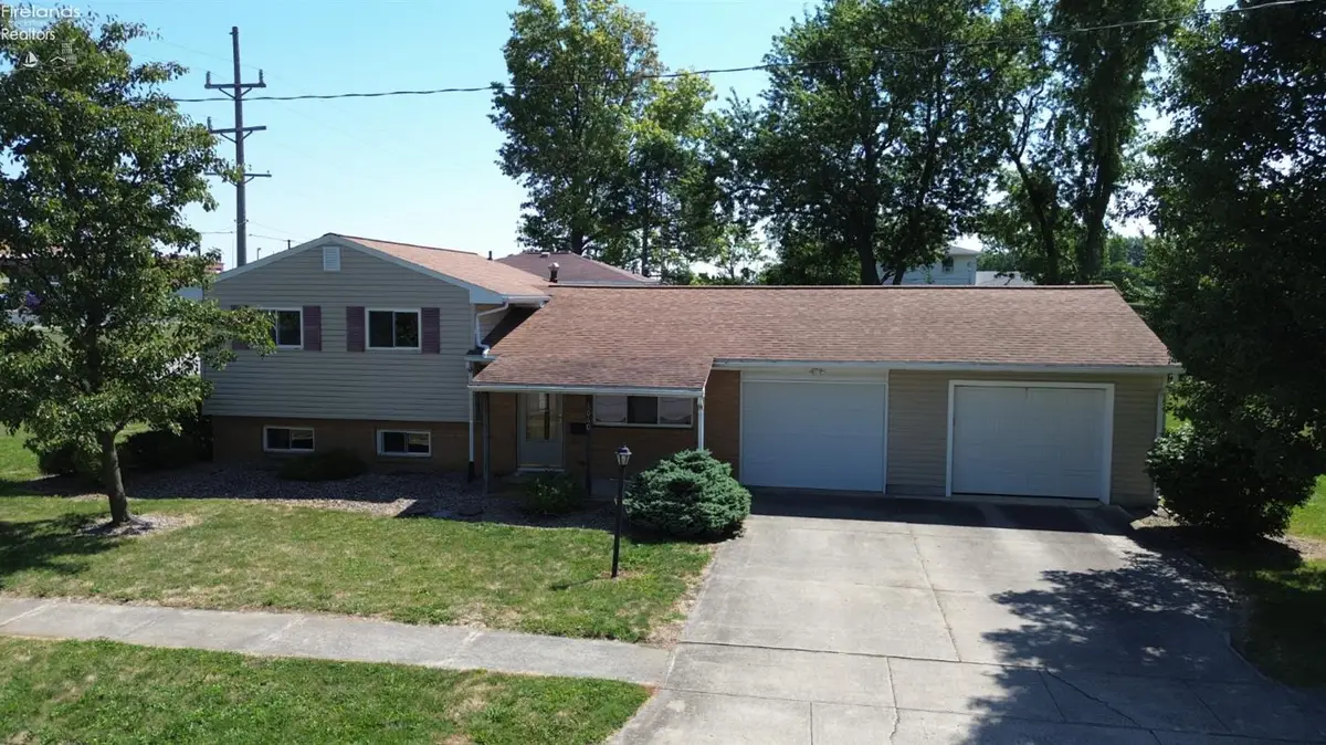 1060 Sherwood, Bucyrus, OH 44820 - #1