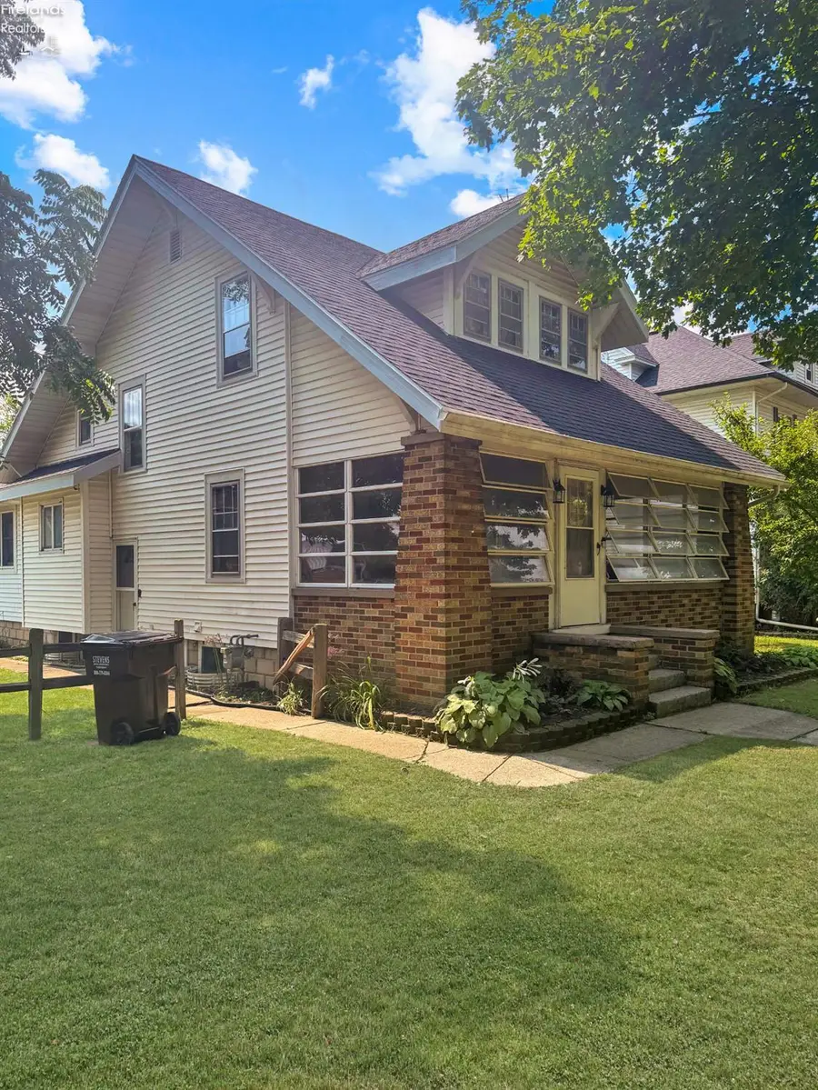 310 Rice, Elmore, OH 43416 - #2