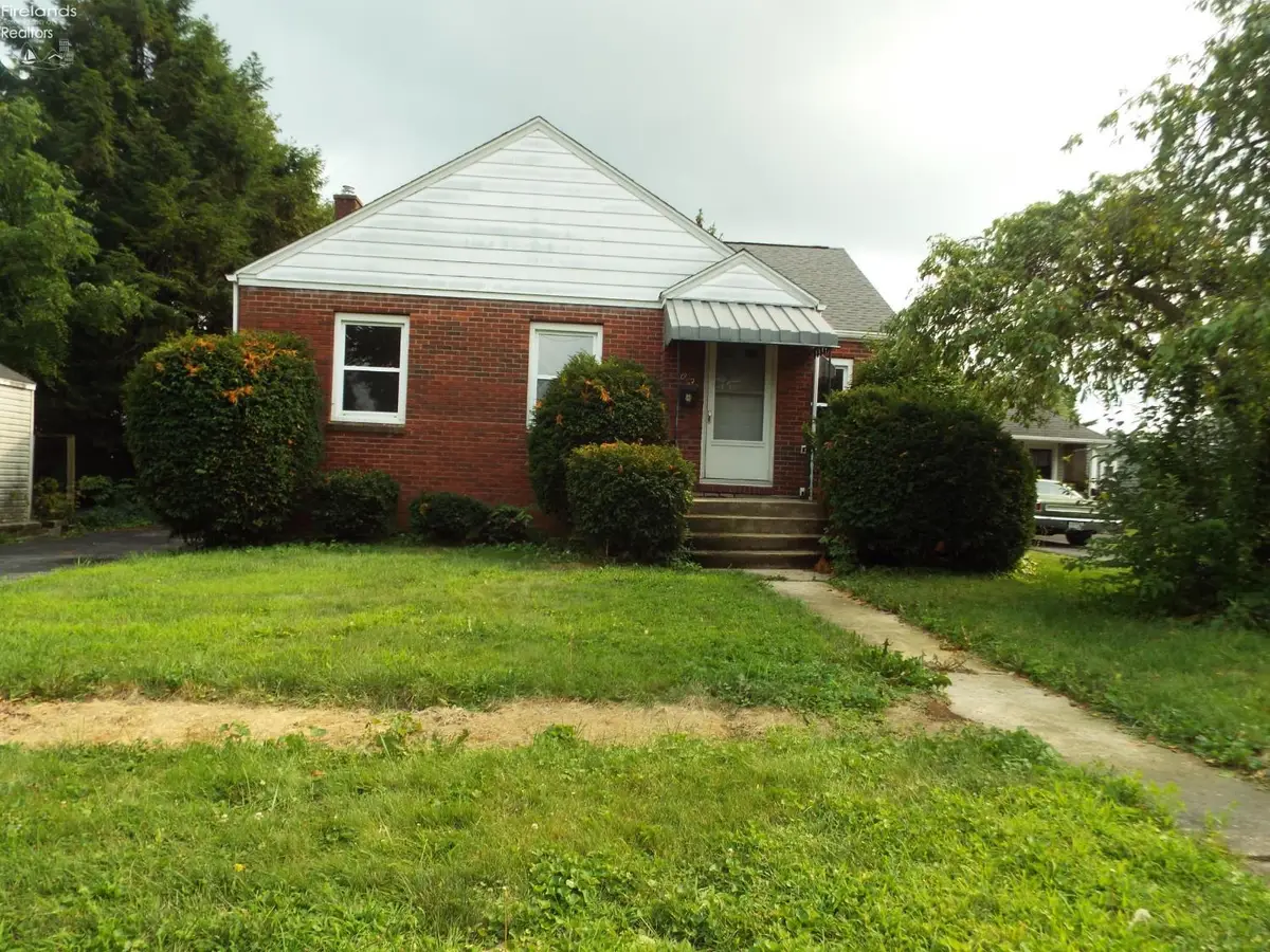103 Fairfield Avenue, Bellevue, OH 44811 - #1