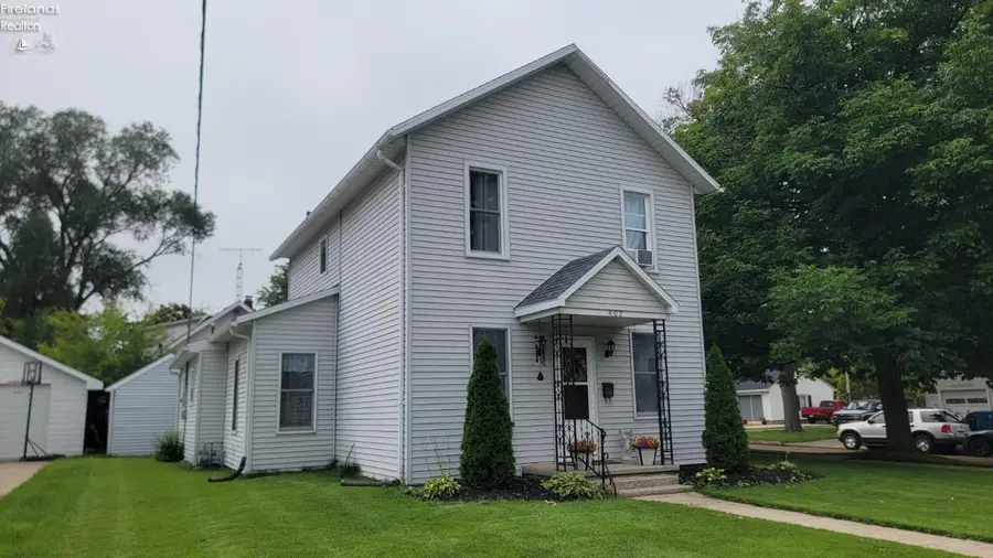 402 E Fourth (4th) Street, Port Clinton, OH 43452 - #2