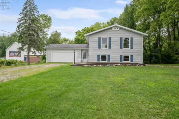 526 NE Catawba Road, Port Clinton, OH 43452