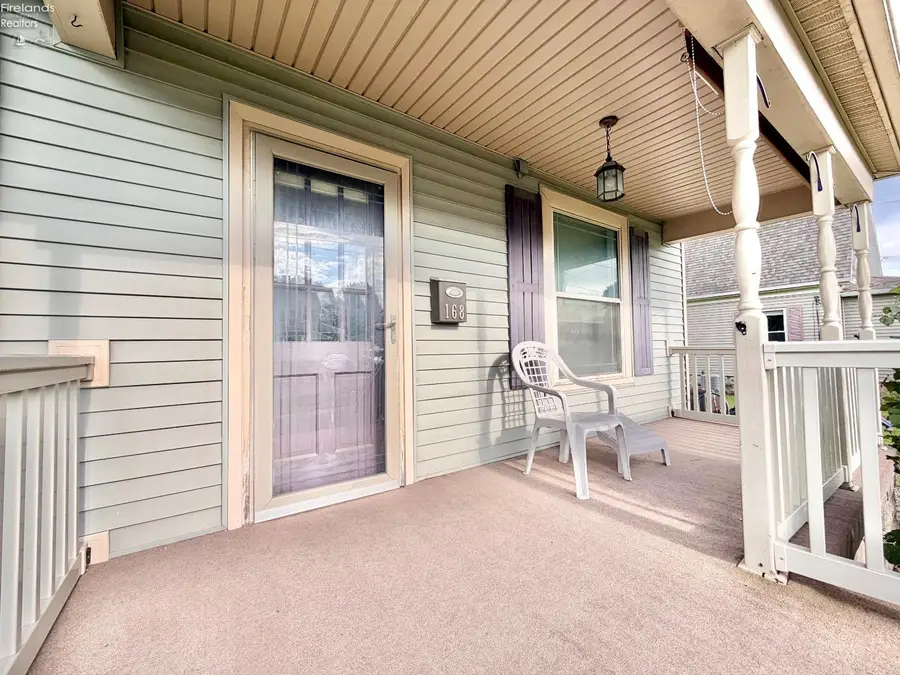 168 N Buckeye Street, Bellevue, OH 44811 - #3