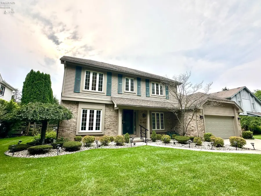 5123 Summer Dr, Sylvania, OH 43560 - #2
