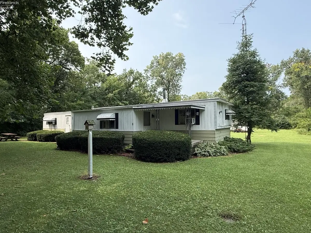 2450 County Road 62, Gibsonburg, OH 43431 - #1