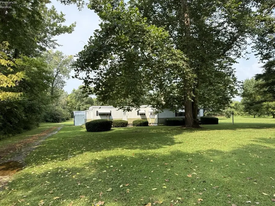 2450 County Road 62, Gibsonburg, OH 43431 - #2