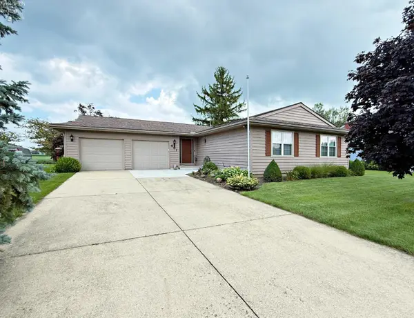 661 Nickie Lane, Fostoria, OH 44830