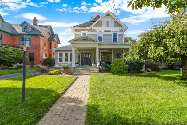 213 W Buckeye Street, Clyde, OH 43410