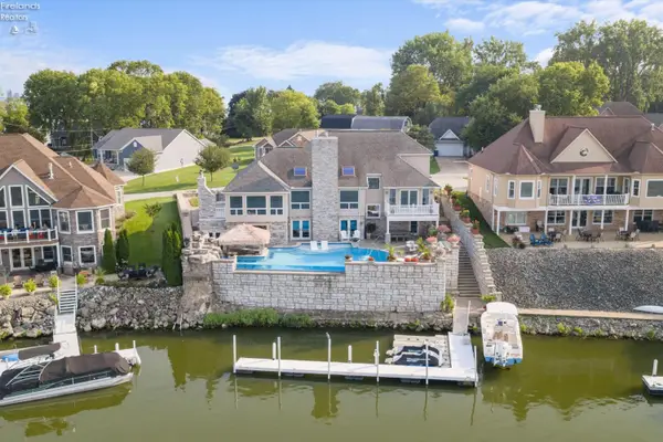 4555 E Forest Glen Lane, Marblehead, OH 43440